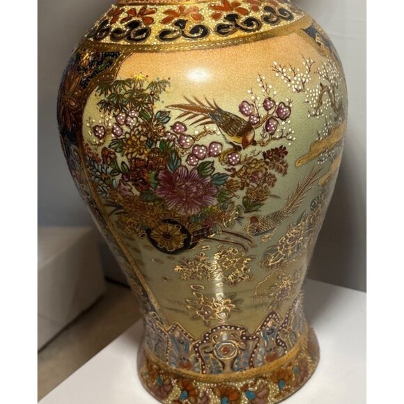 Vintage Satsuma Vase Intricate Gold Detailing Hand Painted Oriental Scene 11.75" - Picture 4 of 13